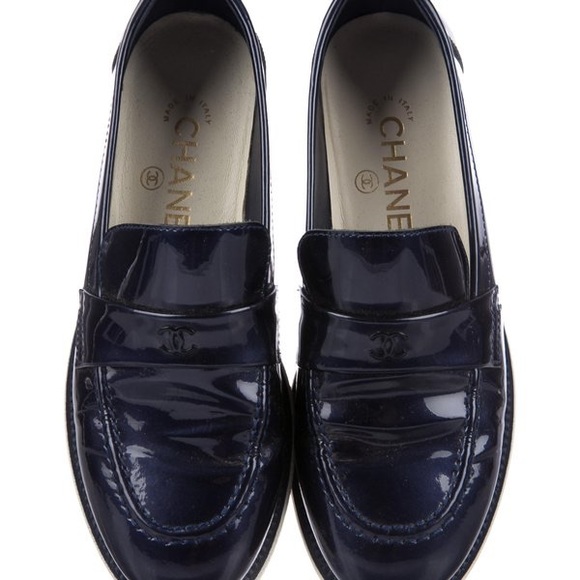Chanel Patent Navy Blue Loafers Size 35 - Picture 3 of 4